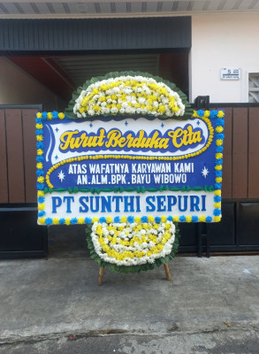 Papan Bunga Duka di Bintan Timur