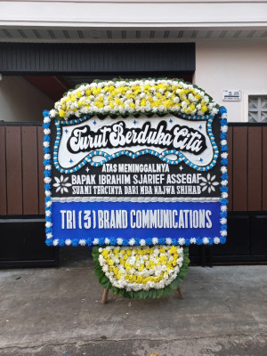 Papan Bunga Duka di Bintan Timur